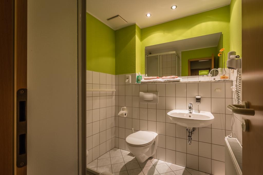 Hotel-Pension Am Rosarium Sangerhausen Pokój zdjęcie