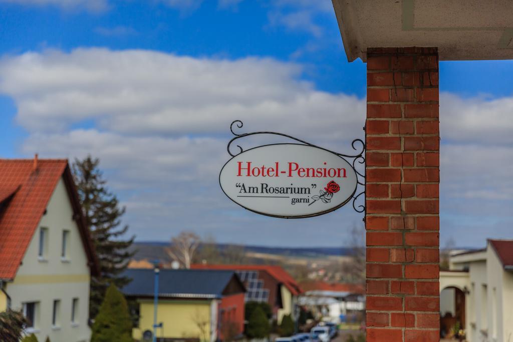 Hotel-Pension Am Rosarium Sangerhausen Zewnętrze zdjęcie